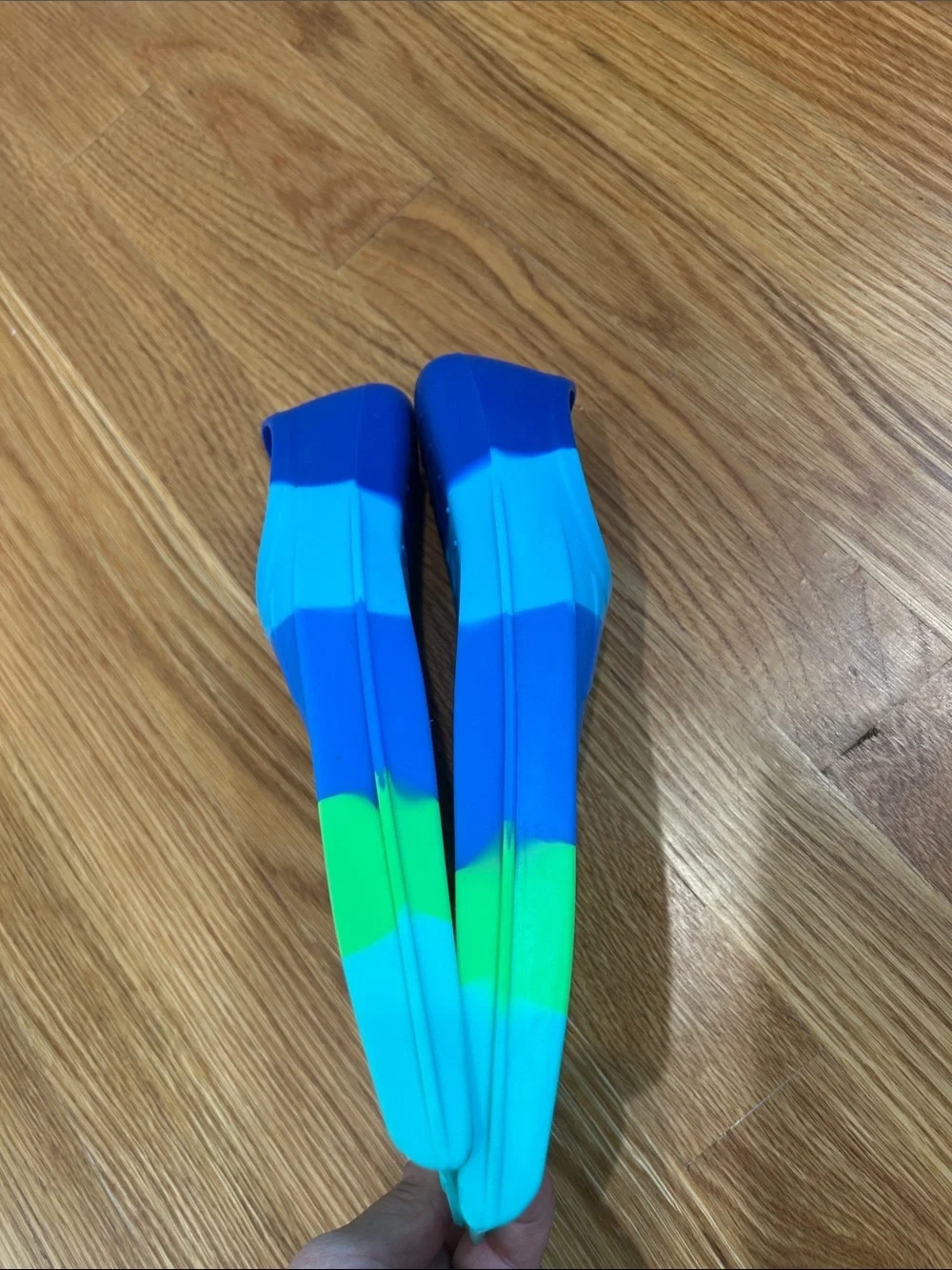 Kids Water Fins Blue Green aqua stripes size xs 12-1 USA water shoes flippers